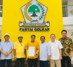 Bahlil Lahadalia Resmi Berikan B1-KWK Golkar ke Maeysal-Intan di Pilkada 2024   Kabupaten Tangerang