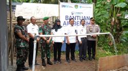 HUT Ke-54 Tahun, Krakatau Steel Beri Bantuan Air Bersih melalui Pengadaan Sumur Artesis