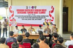 Polisi Gandeng Tokoh Adat dan ISDC Riau Sosialiasi Safety Riding Sekaligus Cooling System