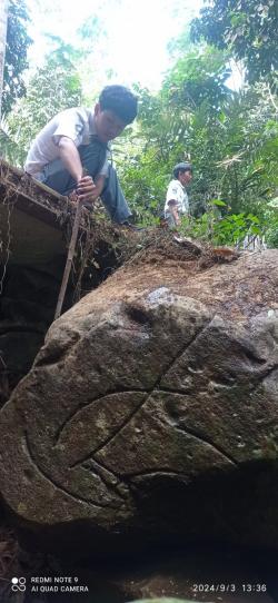 Ada Lukisan Peninggalan Zaman Purba di Tebing Sungai Pundung Banjarnegara