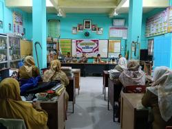 Lakukan Kegiatan Yang Berlangsung di SDN 004, Polsek Dumai Timur Lakukan Kegiatan Cooling System