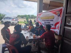 Laksanakan FGD Bersama Masyarakat Pelabuhan TPI, Sat Samapta Polres Dumai Himbau Jaga Keamanan