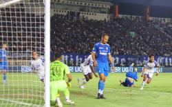 Hasil Liga 1: Lini Tengah Buntu, PSIS Semarang Takluk 1-2 dari Persib Bandung