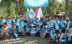 Hiking ke Kawah Ratu Gunung Salak: Bukti Semangat Juang Penyintas Kanker