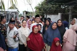 Perayaan Maulid Nabi Tidak Disia-siakan Rannya dan Farin Terus Dekati Warga Lombok Barat