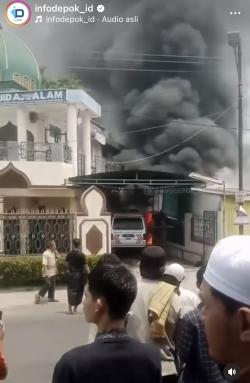 Kebakaran di Masjid As-Salam Tole Iskandar Depok Usai Shalat Jumat,  Jamaah Berhamburan Keluar