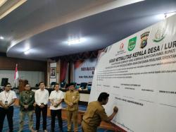 Polres Rohul dan Bawaslu Gelar Ikrar Netralitas Bersama Kades dan Lurah