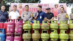 Satreskrim Polres Subang Gerebek Gudang Pengoplos Gas Subsidi, 4 Orang Jadi Tersangka