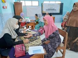 LMI Gelar Edukasi Lingkungan, Santunan Yatim dan Pengobatan Gratis, Antusiasme Warga Membludak