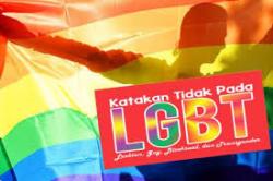 Diduga Bermuatan LGBT, Event Rising The Queen di Bekasi Junction Mall Dibatalkan usai Diprotes Warga