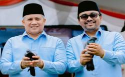 Calon Bupati Dan Wakil Bupati Nomor Urut 1 Darwis-Oky Melepaskan Burung Merpati Sebagai Symbol Dekla