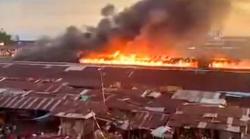 Breaking News ! Pasar Sentral Remu Sorong Terbakar