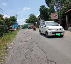 Kondisi Jalan Sumberlawang-Kedungombo Memprihatinkan, Kapan Diperbaiki?