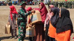 Cegah Stunting, Kodim 0809/Kediri Bagikan Paket Sembako