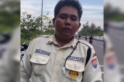 Viral! Sekuriti di Harapan Indah Bekasi Minta Uang Parkir Rp10.000 untuk Motor