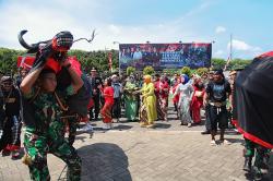 Kesenian Tradisional Meriahkan HUT TNI ke-79 di Kabupaten Lumajang