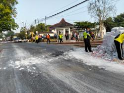 Truk Trobos Perlintasan Lalu Dihantam KA Argo Bromo di Bojonegoro, PT KAI Akan Proses Hukum