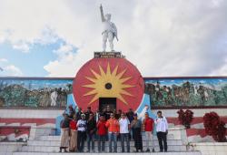 Cagub Sulsel Dany Pomanto Ziarah ke Makam Pahlawan Nasional Pong Tiku saat Kampanye di Toraja Utara