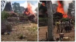 Kasihan, 9 Rumah Adat Tradisional Peninggalan Leluhur di Lamboya Barat Terbakar