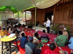 Mendengar Keluhan Warga, Pasangan MUDAH Siap Perbaiki Jalan Rusak di Pasuruan