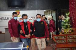 Kompak! Pasutri Jadi Tersangka Dugaan Korupsi PT INKA Dijebloskan ke Tahanan, Begini Temuannya