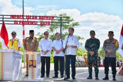 Panglima TNI Dampingi Presiden RI Resmikan Inpres Jalan Daerah di Aceh Besar