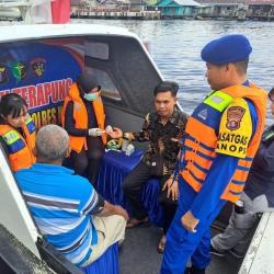 Klinik Terapung, Polres Kobar Buka Layanan Kesehatan Gratis