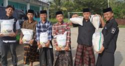 Santri Ponpes Al Hidayah Desa Kertaharja Ciamis Dapat Bantuan Beras Gratis dari HBI Peduli