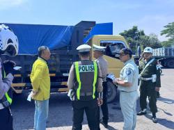 Operasi Sadar Keselamatan, Polres Gresik Prioritaskan Edukasi Masyarakat dalam Berlalu Lintas