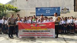 Kasat Binmas Polres Pelabuhan Belawan Beri Penyuluhan kepada Siswa SMP Methodist 10 Belawan