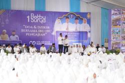 Ribuan Jemaah Majelis Taklim di Medan Antusias Sambut Bobby-Surya di Istana Maimun