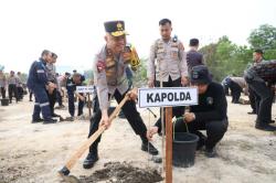 Polda Babel Kembali Gelar Penanaman Sejuta Pohon, Kapolda : Kita Wujudkan Babel Hijau Kembali