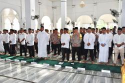 Polisi, TNI dan KIP Gelar Zikir Serta Doa Bersama untuk Pilkada Damai Pidie Jaya 2024