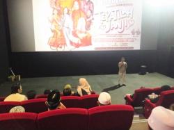 KPU Kobar Gelar Nobar Film “Tepatilah Janji” Bersama Puluhan Para Santri