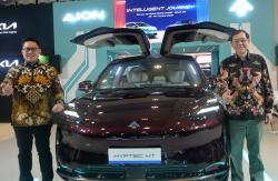 GIIAS Semarang 2024, AION Pamerkan 2 Mobil Listrik Y Plus dan Hyptec HT