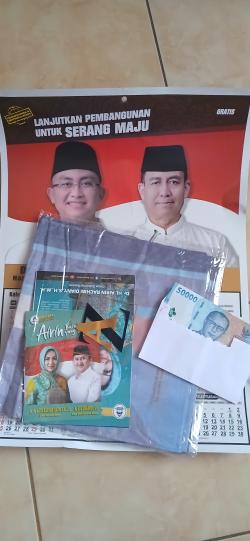 Diduga Bagikan Uang dan Kalender, Istri dari Calon Wakil Bupati Serang Dilaporkan ke Bawaslu