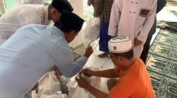 Warga Kota Bogor Terbantu Program Jumat Berkah yang Digelar Divisi Humas Polri Jelang HUT ke-73 