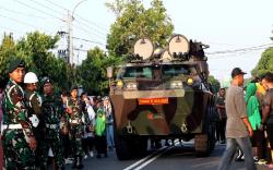 SMP Birrul Walidain Muhammadiyah Bersama kodim 0725 Sragen, Gelar Kirab Pamerkan Alutsista TNI