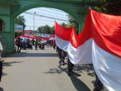 Napak Tilas Jejak Santri, Seribu Banser Ansor Jombang Long March Kirab Merah Putih 15 kilometer