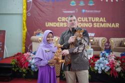 IIS SMP Progressive Bumi Shalawat Gelar Lomba Pidato dan Seminar Internasional