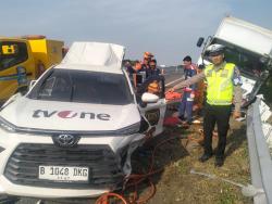 Mobil Rombongan Jurnalis TV Kecelakaan di Tol Pemalang, 3 Orang Tewas 2 Luka