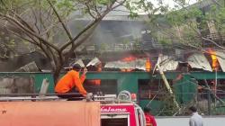 Pabrik Mainan Edukasi Anak-Anak di KIK Kendal Terbakar