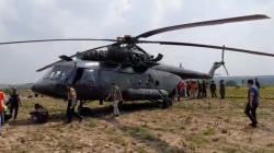 Bawa 10 Personel, Helikopter TNI AD Mendarat Darurat di Persawahan Blora