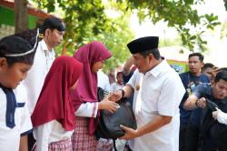 Pemprov Sulbar Sudah Melakukan Pembagian Perlengkapan Sekolah