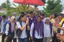 Intan Nurul Hikmah Bersama Angela Tanoesoedibjo Gelar Pemeriksaan Kesehatan Warga Kampung Kaliasin