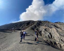 10 Ribu Wisatawan Kunjungi Gunung Bromo Pasca Kenaikan Tarif Masuk