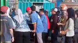 Terekam CCTV, Seorang Wanita Pedagang Minuman di Sidoarjo Tewas Ditikam Diduga oleh Suaminya