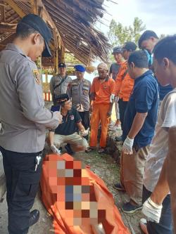 Geger Penemuan Mayat Laki-laki Tanpa Identitas Di Pantai Anyer Kabupaten Serang