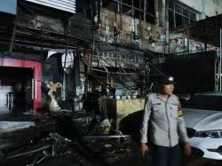 Hotel Benteng Terbakar, Diduga Api Berasal dari AC Kamar