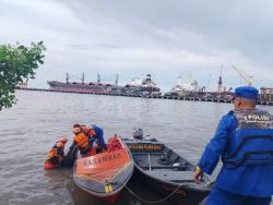 Warga Dumai Ditemukan Tewas Mengapung di Pelabuhan Pelindo